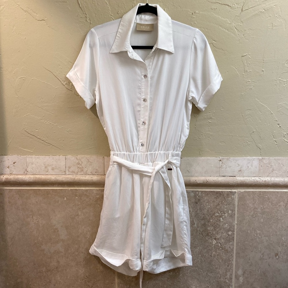 NWOT Velez white romper jumper size 6
